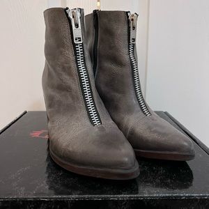 Freebird Claire size 9